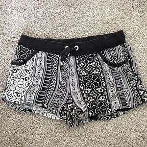 Black and White Patterned Women's Shorts